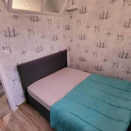 Holiday home Charmante Maison Au Calme *